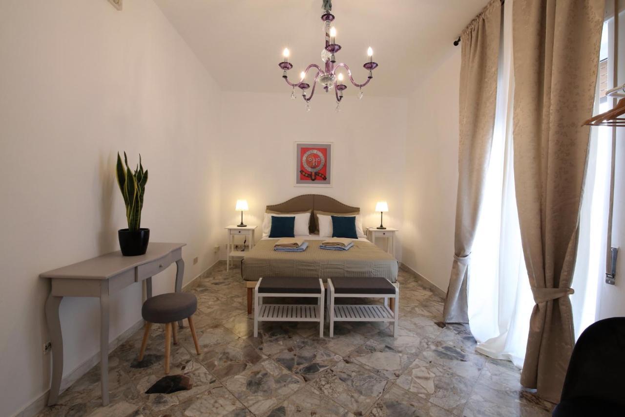 Cavour & Savoia Hotel Bari Exterior foto