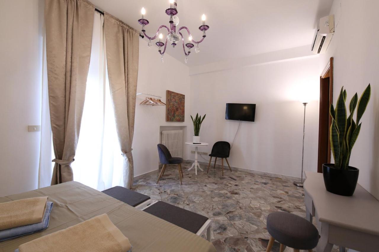 Cavour & Savoia Hotel Bari Exterior foto